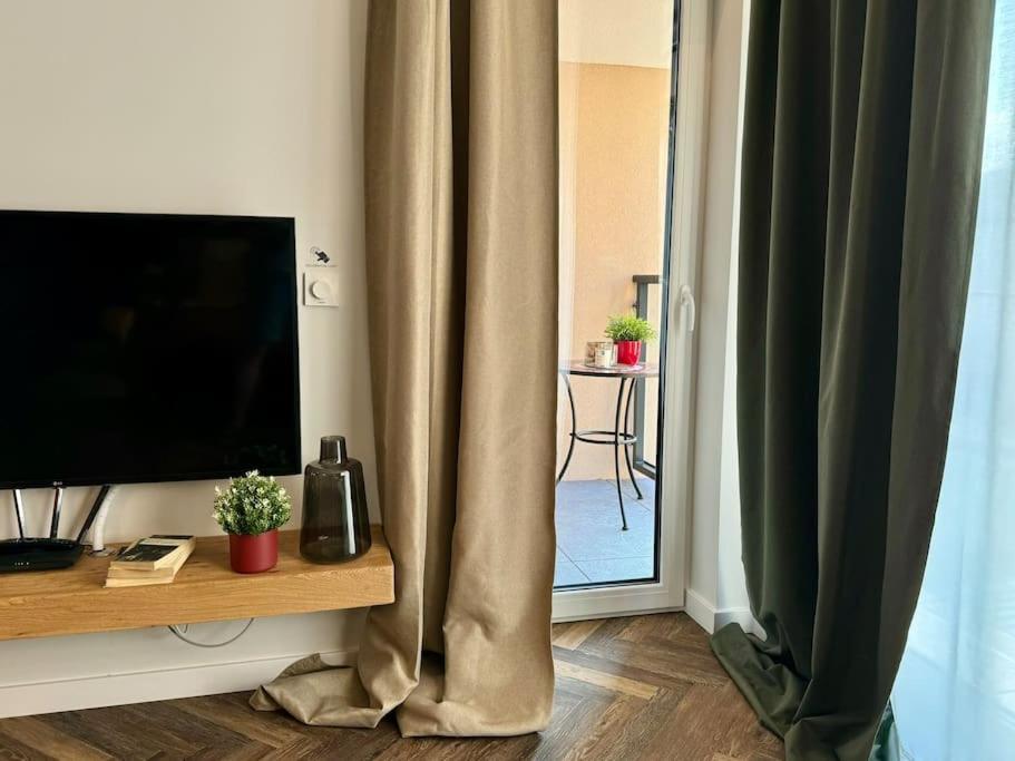 Art & Sunski Z Garazem Podziemnym Apartmán *
